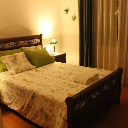 Surf Retreat Near Ericeira Casa vacanze *