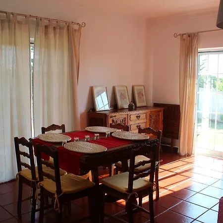 Surf Retreat Near Ericeira Casa vacanze